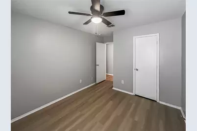 2325 Kingsway Drive, Arlington, TX 76012 - Photo 7