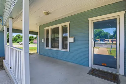 1115 N Main Street, Cleburne, TX 76033 - Photo 3