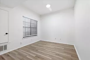 607 Mission Cir, Irving, TX 75063 - Photo 19