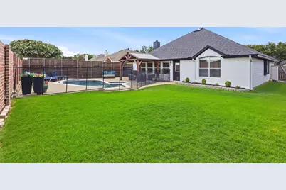 11010 Spring Lake Road, Frisco, TX 75035 - Photo 29