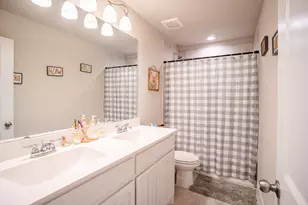 206 Hubbard St, Hillsboro, TX 76645 - Photo 15