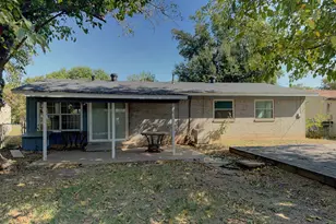 3621 Pleasant Run Rd, Irving, TX 75062 - Photo 15
