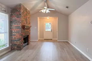 2327 Summer Pl Dr, Arlington, TX 76014 - Photo 5