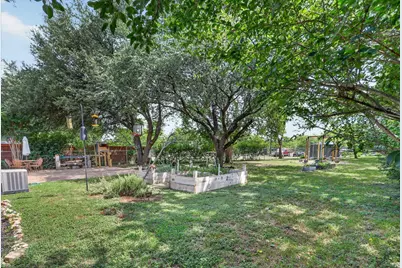 324 N Heights Drive, Crowley, TX 76036 - Photo 27