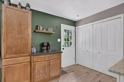 324 N Heights Drive, Crowley, TX 76036 - Photo 9