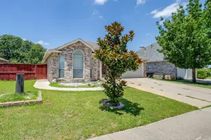 8304 Clearbrook Dr, Fort Worth, TX 76123 - Photo 3