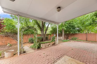 828 Abbots Lane, Denton, TX 76205 - Photo 39