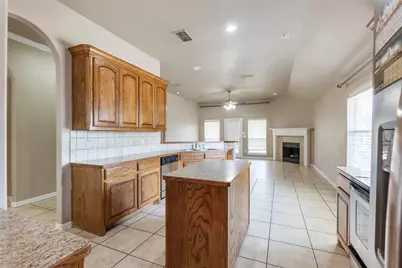 8244 Edgepoint Trail, Fort Worth, TX 76053 - Photo 11