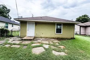 816 N Throckmorton St, Sherman, TX 75090 - Photo 13
