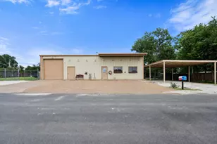 112 Love St, Fairfield, TX 75840 - Photo 3