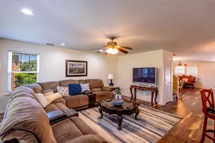 1628 Jewel Ln, Little Elm, TX 75036 - Photo 5