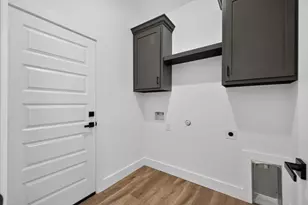316 E Drew St, Fort Worth, TX 76110 - Photo 27