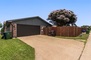 2004 White Ash Rd, Carrollton, TX 75007 - Photo 33
