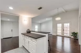 2004 White Ash Rd, Carrollton, TX 75007 - Photo 11