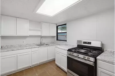 3015 Anzio Drive, Dallas, TX 75224 - Photo 9