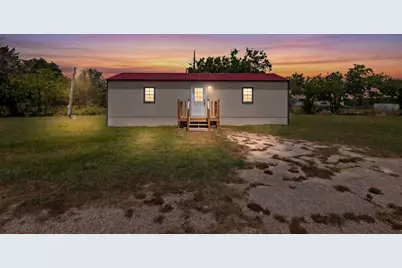 1657 E 2nd Street, Cleburne, TX 76031 - Photo 1