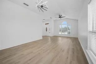 2374 Stagecoach St, Fort Worth, TX 76133 - Photo 11