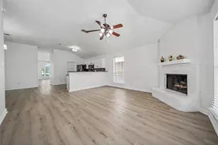 2374 Stagecoach St, Fort Worth, TX 76133 - Photo 7