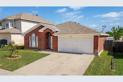 2374 Stagecoach Street, Fort Worth, TX 76133 - Photo 3