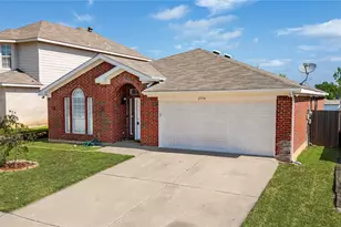 2374 Stagecoach St, Fort Worth, TX 76133 - Photo 3
