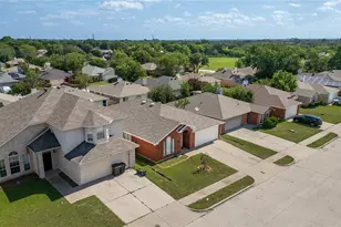 2374 Stagecoach St, Fort Worth, TX 76133 - Photo 27