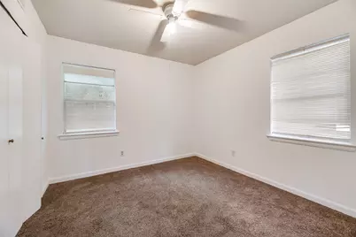 730 Cindy Lane, Grand Prairie, TX 75052 - Photo 9