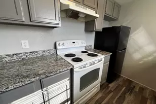 6329 Walraven Cir, Fort Worth, TX 76133 - Photo 9