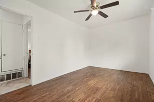 1617 Pebble Beach Dr, Lewisville, TX 75067 - Photo 17