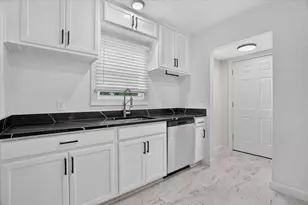 5016 Marks Pl, Fort Worth, TX 76116 - Photo 9