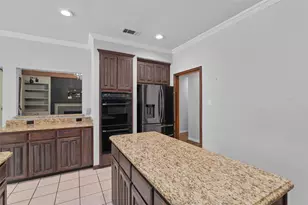 1610 Fairway Dr, Corinth, TX 76210 - Photo 19