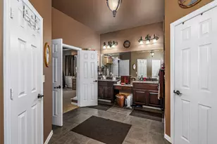 100 Manders Ct, Runaway Bay, TX 76426 - Photo 15