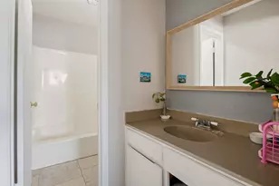 1402 S Carrier Pkwy, Grand Prairie, TX 75051 - Photo 19