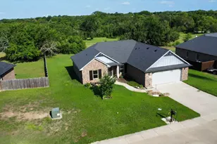 107 Indian Crk, Trenton, TX 75490 - Photo 27