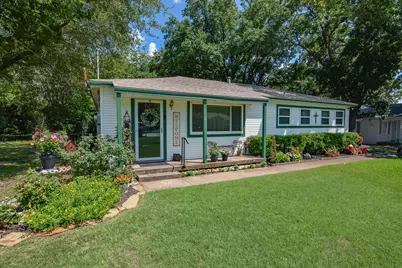 529 Lee Street, Cedar Hill, TX 75104 - Photo 1