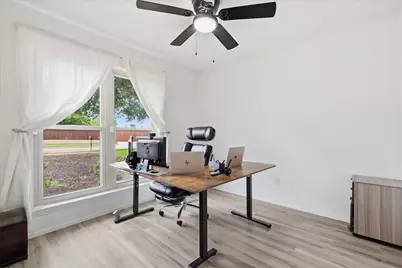 1614 Sunswept Terrace, Lewisville, TX 75077 - Photo 11
