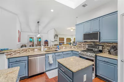 2813 Ridgemere Drive, Flower Mound, TX 75028 - Photo 3