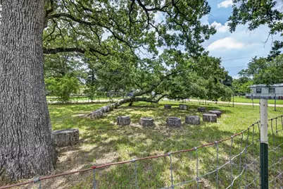 250 E Golden Oaks Drive, Mabank, TX 75156 - Photo 25