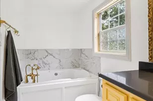 250 E Golden Oaks Dr, Mabank, TX 75156 - Photo 11