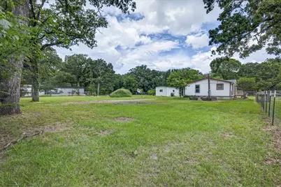 250 E Golden Oaks Drive, Mabank, TX 75156 - Photo 19