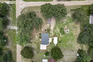250 E Golden Oaks Dr, Mabank, TX 75156 - Photo 23