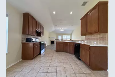 14120 Tanglebrush Trail, Fort Worth, TX 76052 - Photo 9