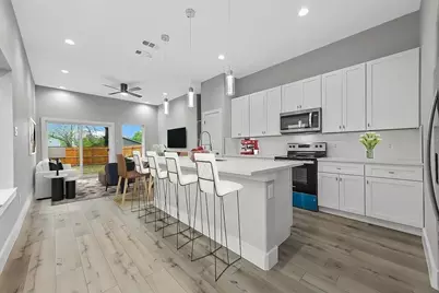 2505 Birmingham Avenue, Dallas, TX 75215 - Photo 11