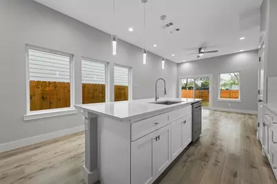 2505 Birmingham Avenue, Dallas, TX 75215 - Photo 9