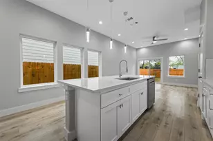 2505 Birmingham Ave, Dallas, TX 75215 - Photo 9