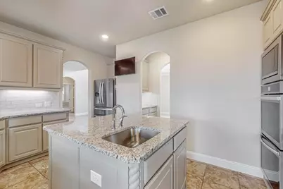 422 Crestview Drive, Midlothian, TX 76065 - Photo 9