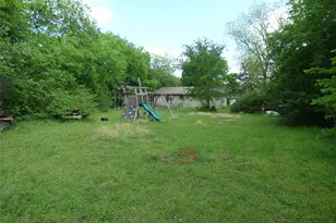 511 W Pecan St, Aubrey, TX 76227 - Photo 9