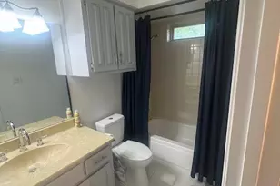 946 S Old Orchard Ln, Lewisville, TX 75067 - Photo 15