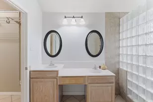 7609 Albany Ln, Arlington, TX 76002 - Photo 15