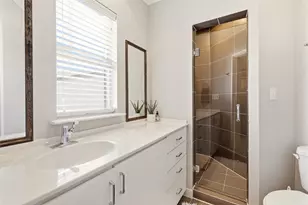 3922 Gilbert Ave, Dallas, TX 75219 - Photo 15