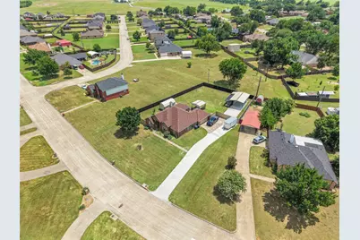 412 Kings Creek Drive, Terrell, TX 75161 - Photo 29